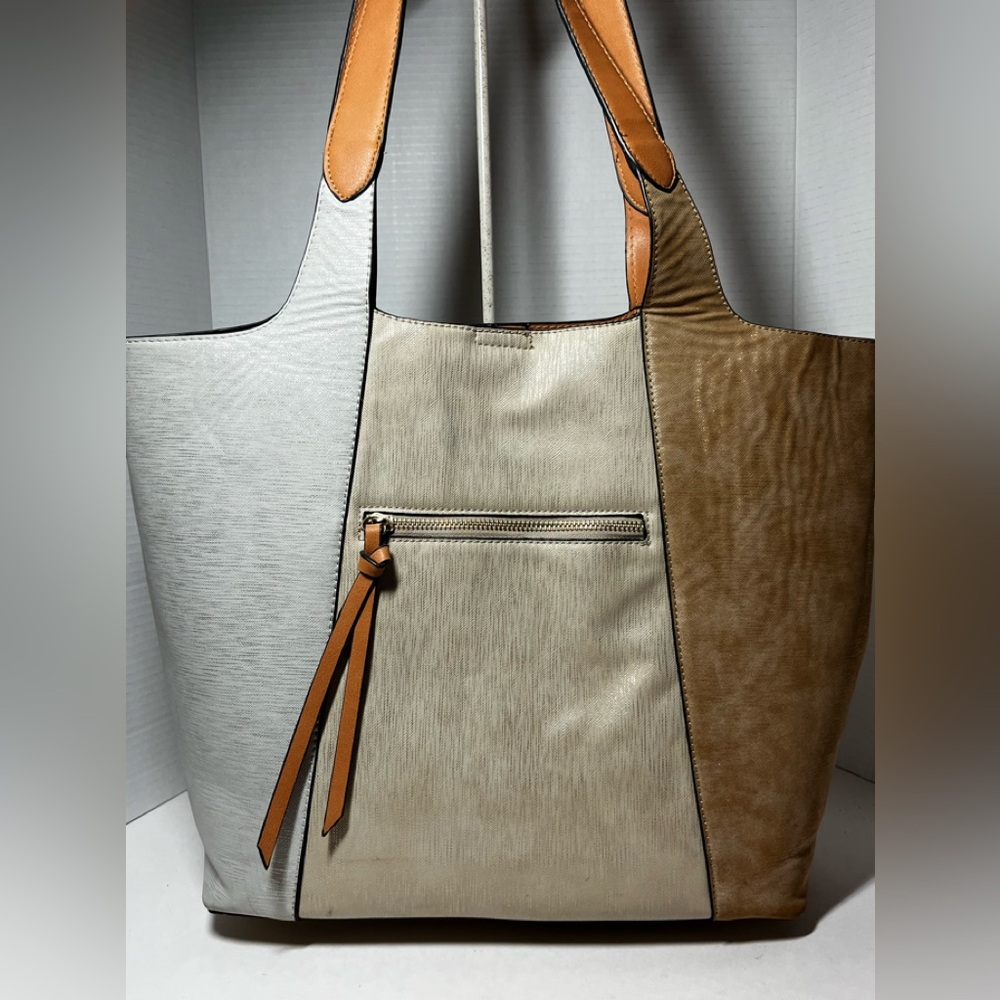 Leather three-toned Tote Bag
